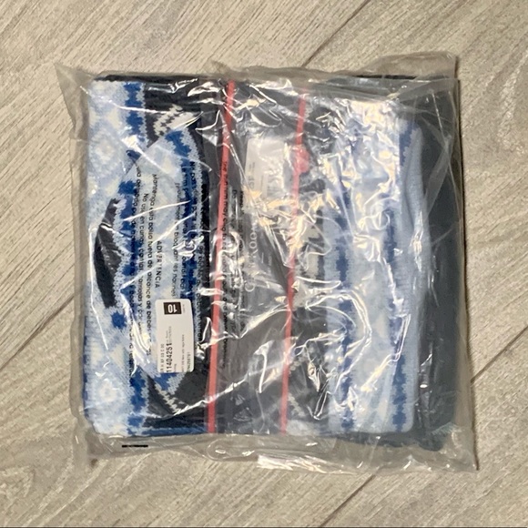 NWT Club Room Mens Bulldog Holiday Winter Hat & Scarf Set - O/S / Blue - Picture 2 of 2